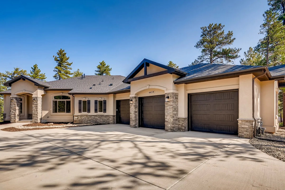 Telluride I Exterior Front